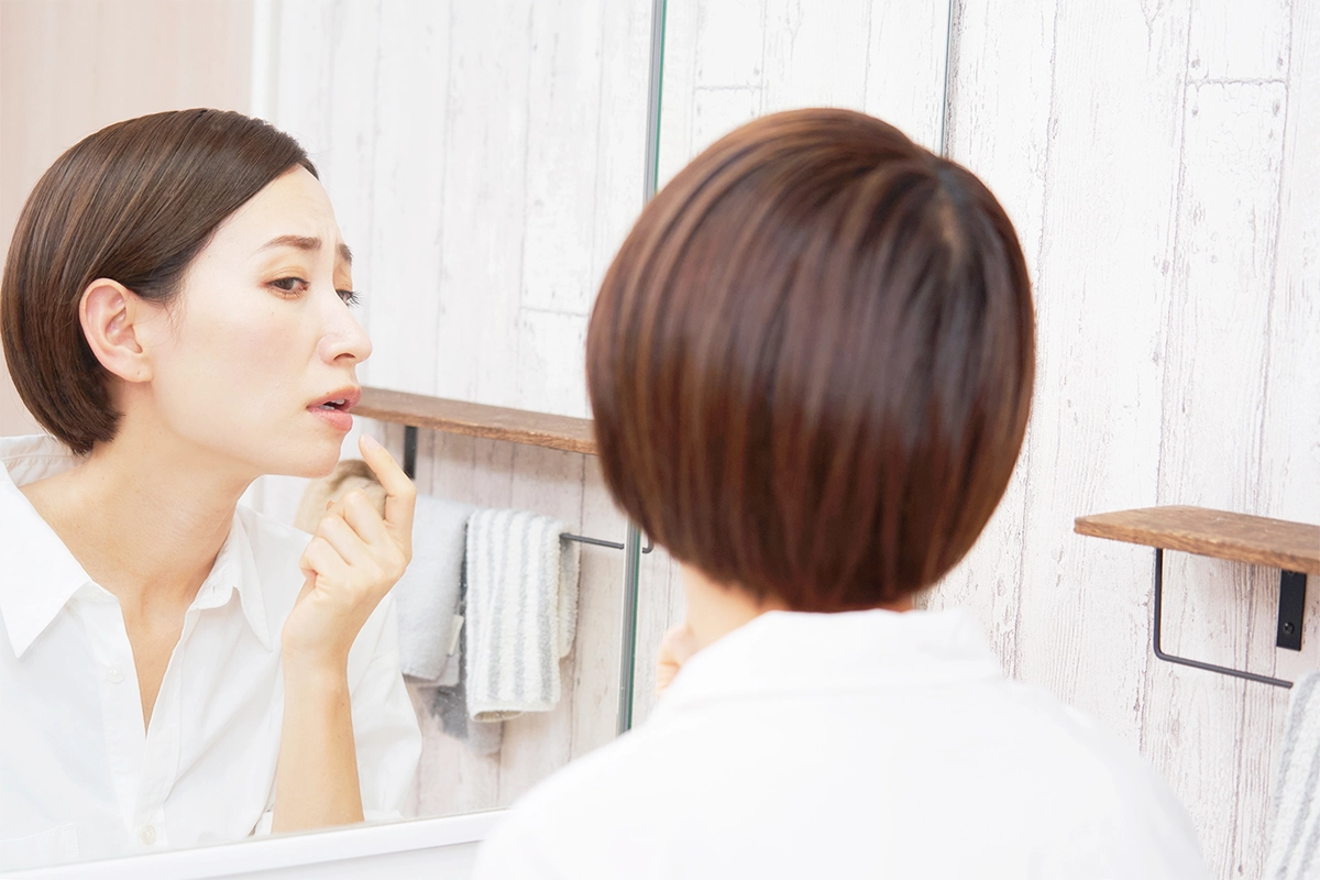 ⑧不良な被せ物や詰め物